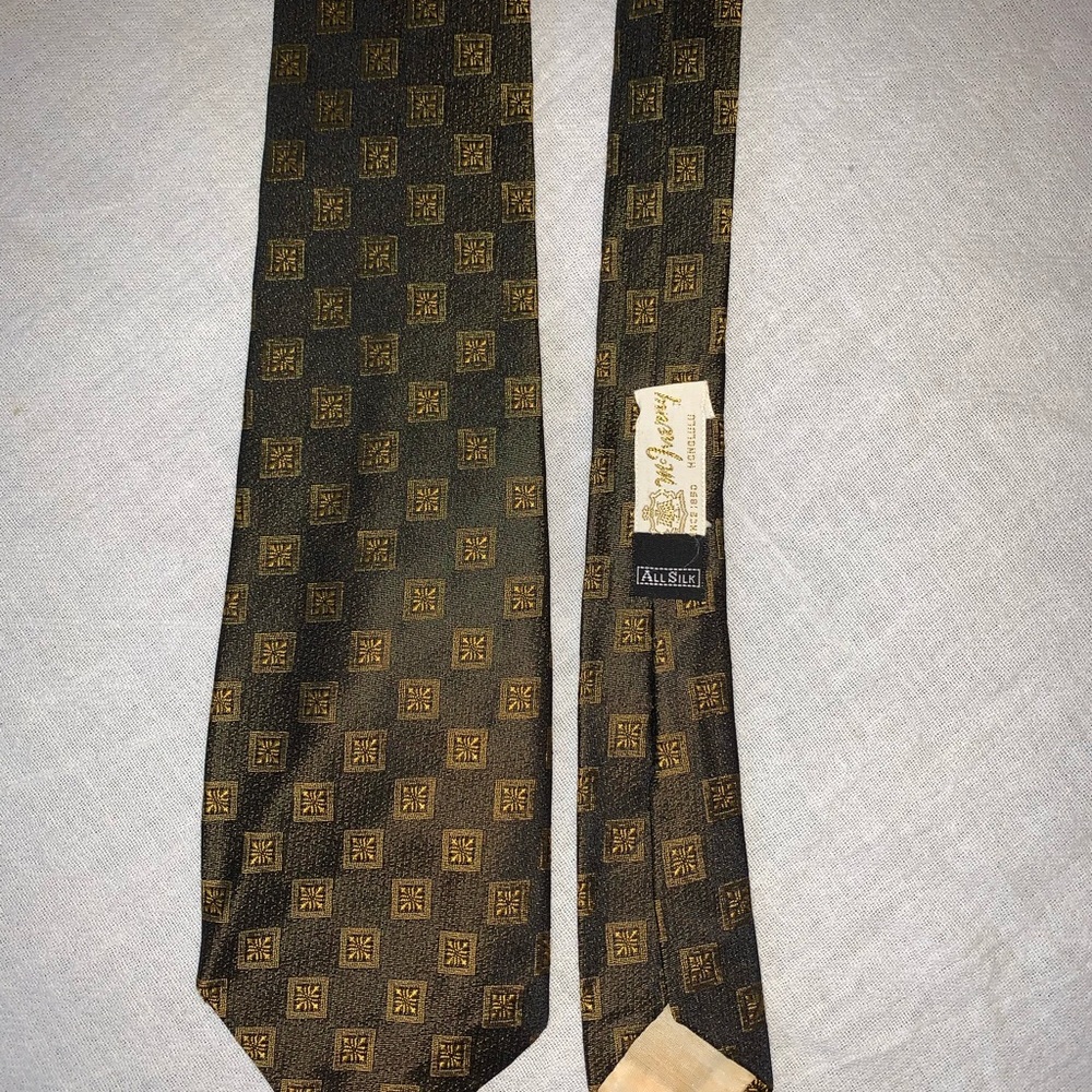 RARE Vintage McInerny Honolulu Silk Tie Hawaiian Quilt Print Brown/Gold